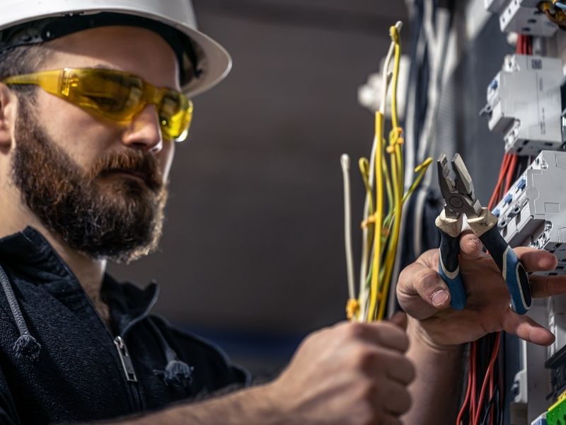 Short circuit 5 warning signs that you should not ignore in your home