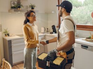 Cómo evitar malas experiencias al contratar servicios técnicos. SerVio PR